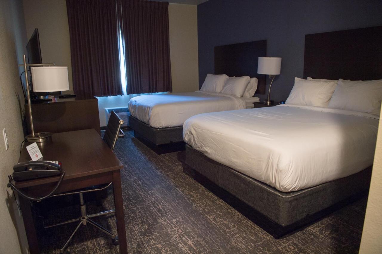  | Cobblestone Inn & Suites - Forest City