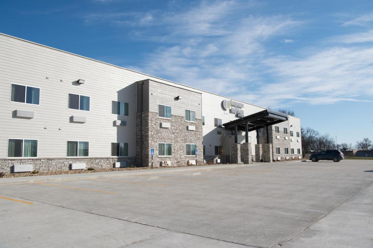  | Cobblestone Inn & Suites - Forest City
