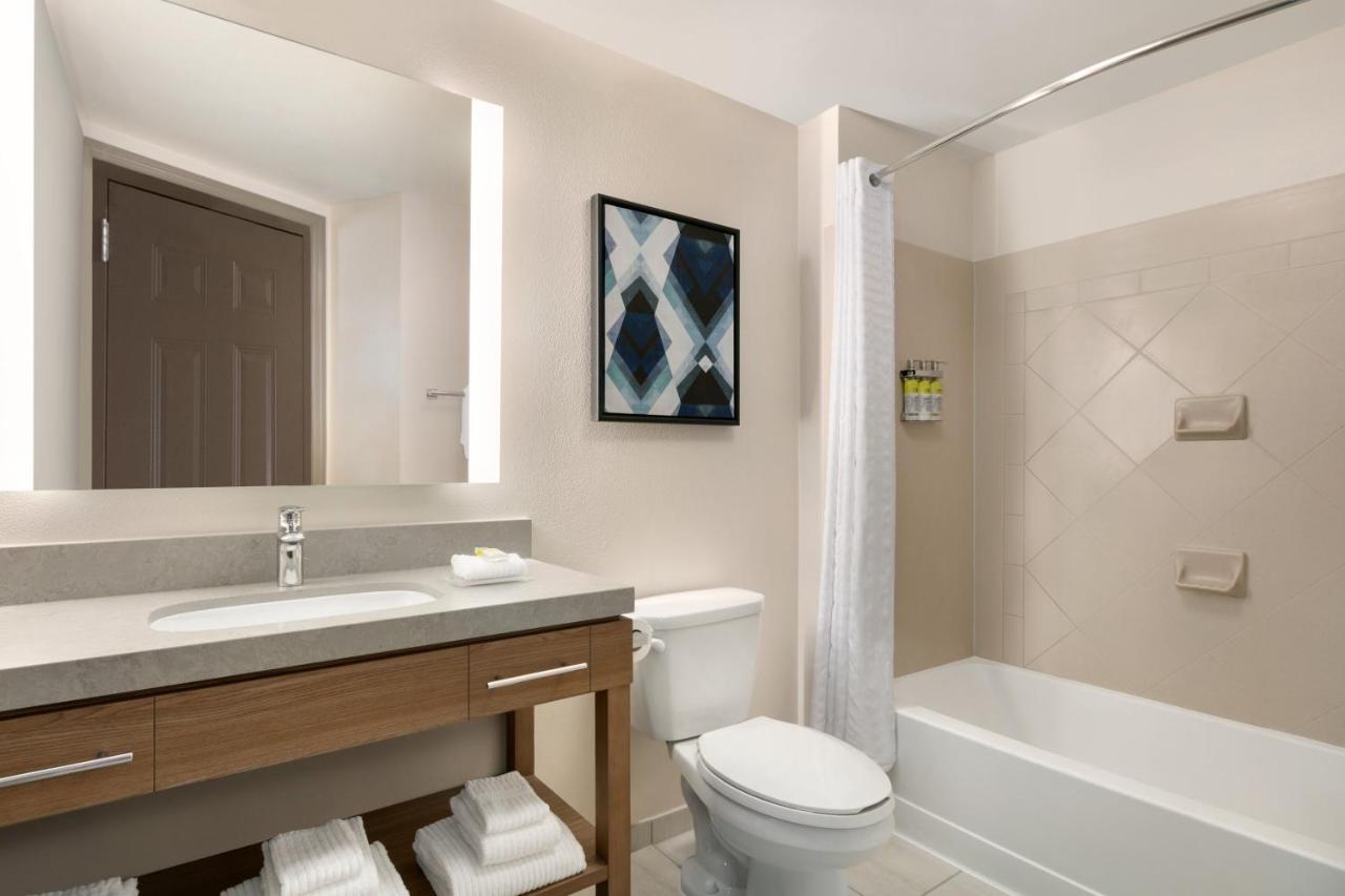 Queen Studio - Non-Smoking at Candlewood Suites Fayetteville Fort Bragg by IHG