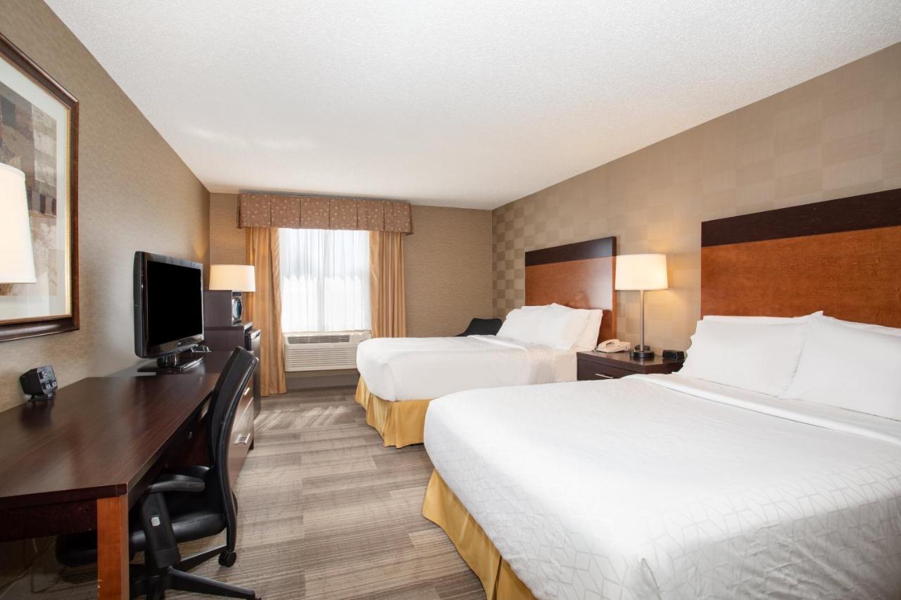 Deluxe Queen Room with Two Queen Beds - Non-Smoking at Holiday Inn Express & Suites Denver SW-Littleton by IHG
