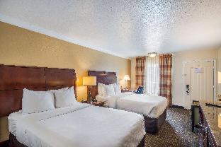 Room #4329722 at Clarion Inn & Suites Central Clearwater Beach