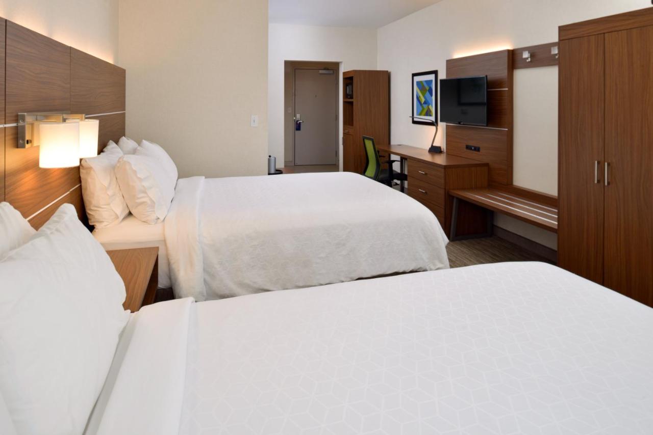 | Holiday Inn Express Lodi, an IHG Hotel