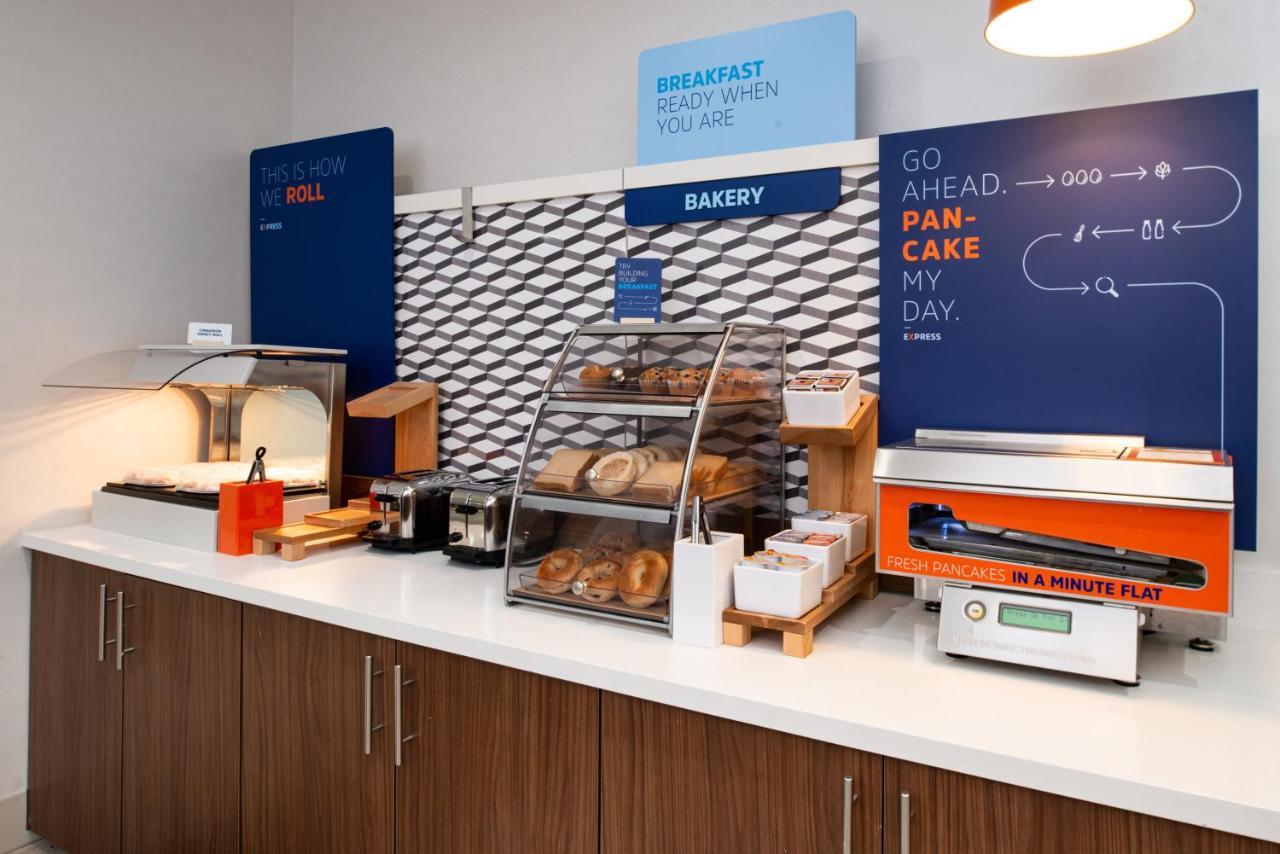 | Holiday Inn Express Lodi, an IHG Hotel