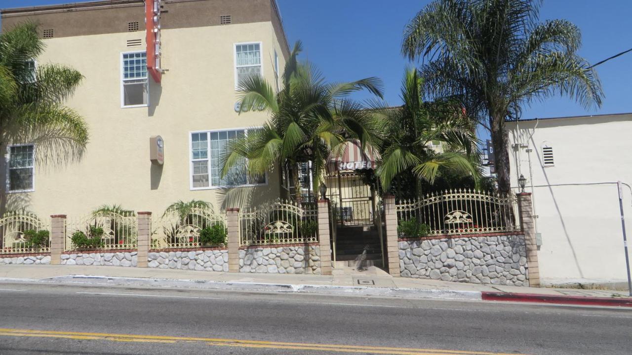 | Trylon Hotel - Hollywood
