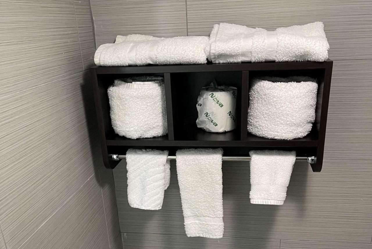  | Days Inn by Wyndham Calhoun GA I-75 and US-41