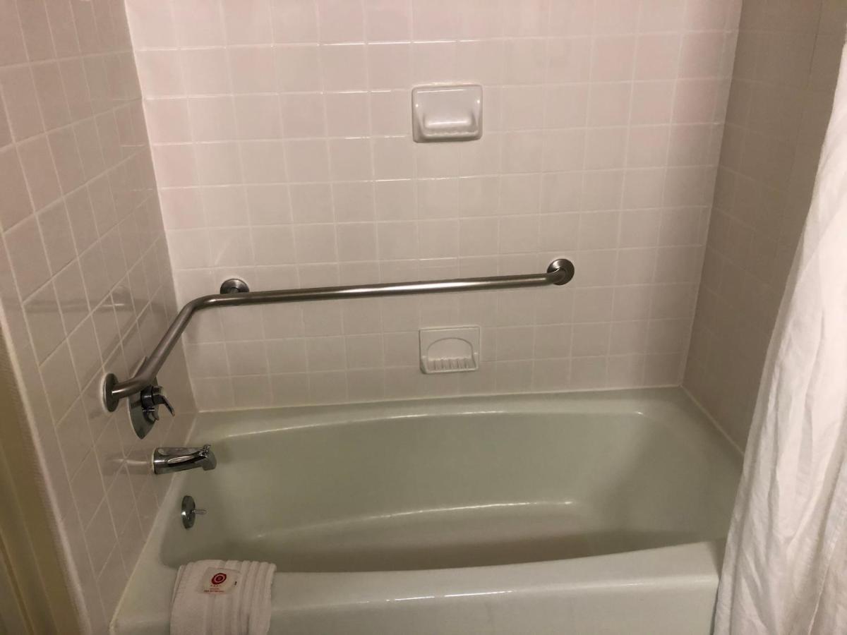 Double Room with Two Double Beds and Tub - Accessible/Non-Smoking at Comfort Inn Pentagon City