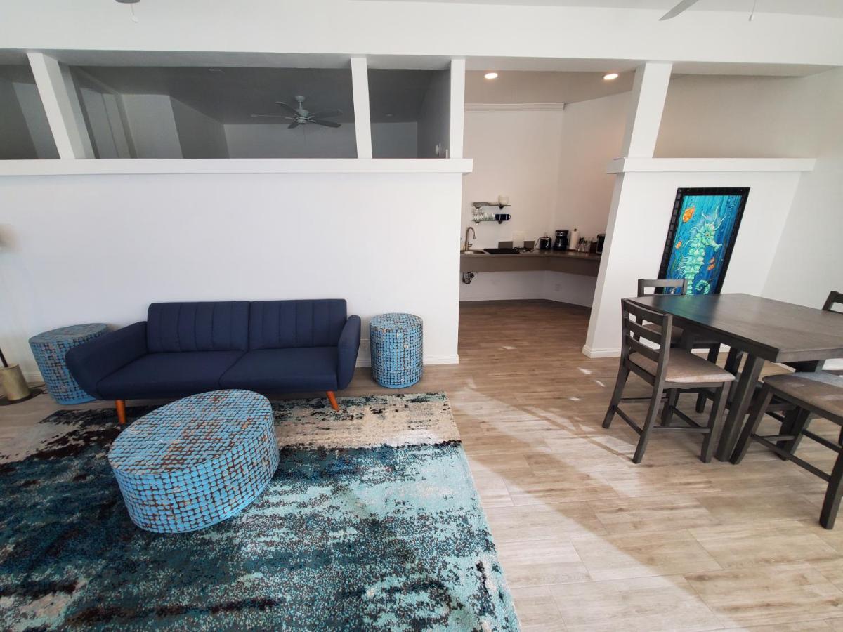 One-Bedroom Suite - Ocean Front at Sea Horse Resort