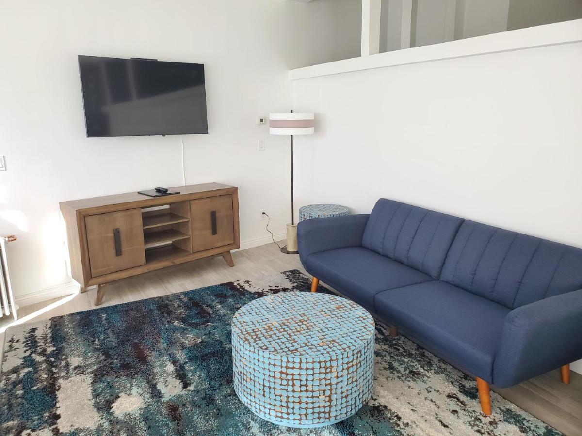 One-Bedroom Suite - Ocean Front at Sea Horse Resort