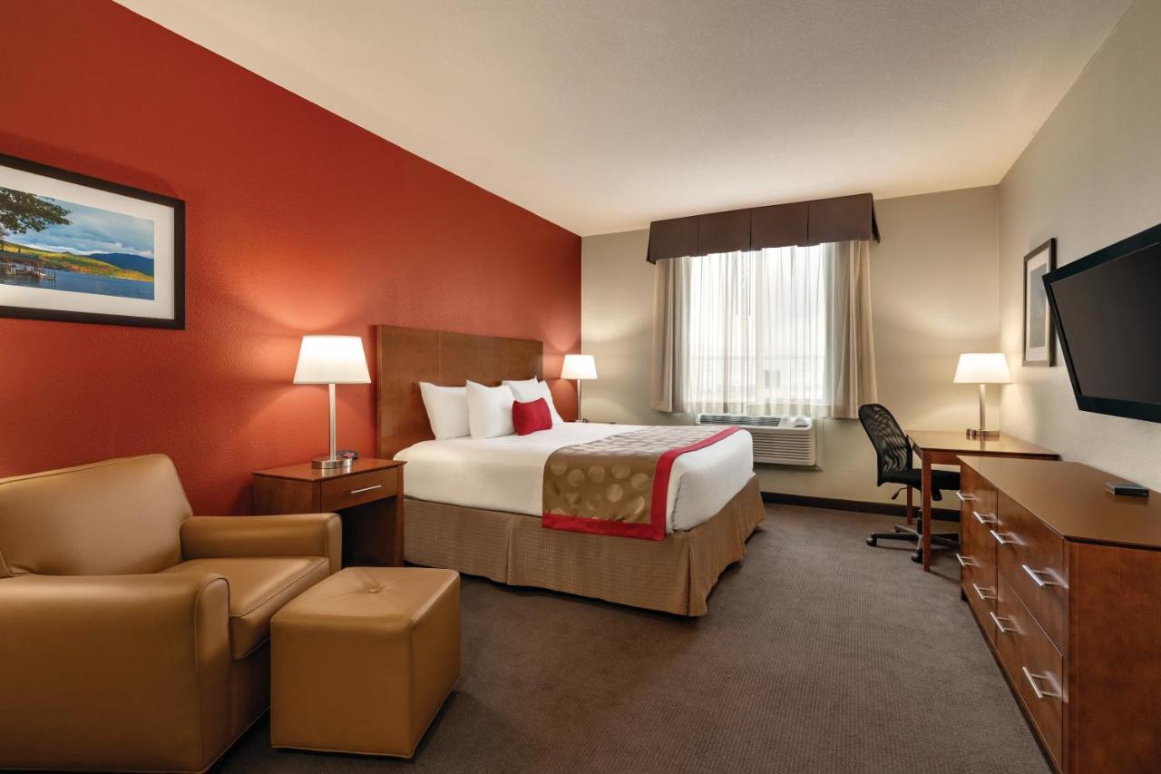 King Room - Disability Access - Non-Smoking at Bakken Airport XWA Hotel & Studios