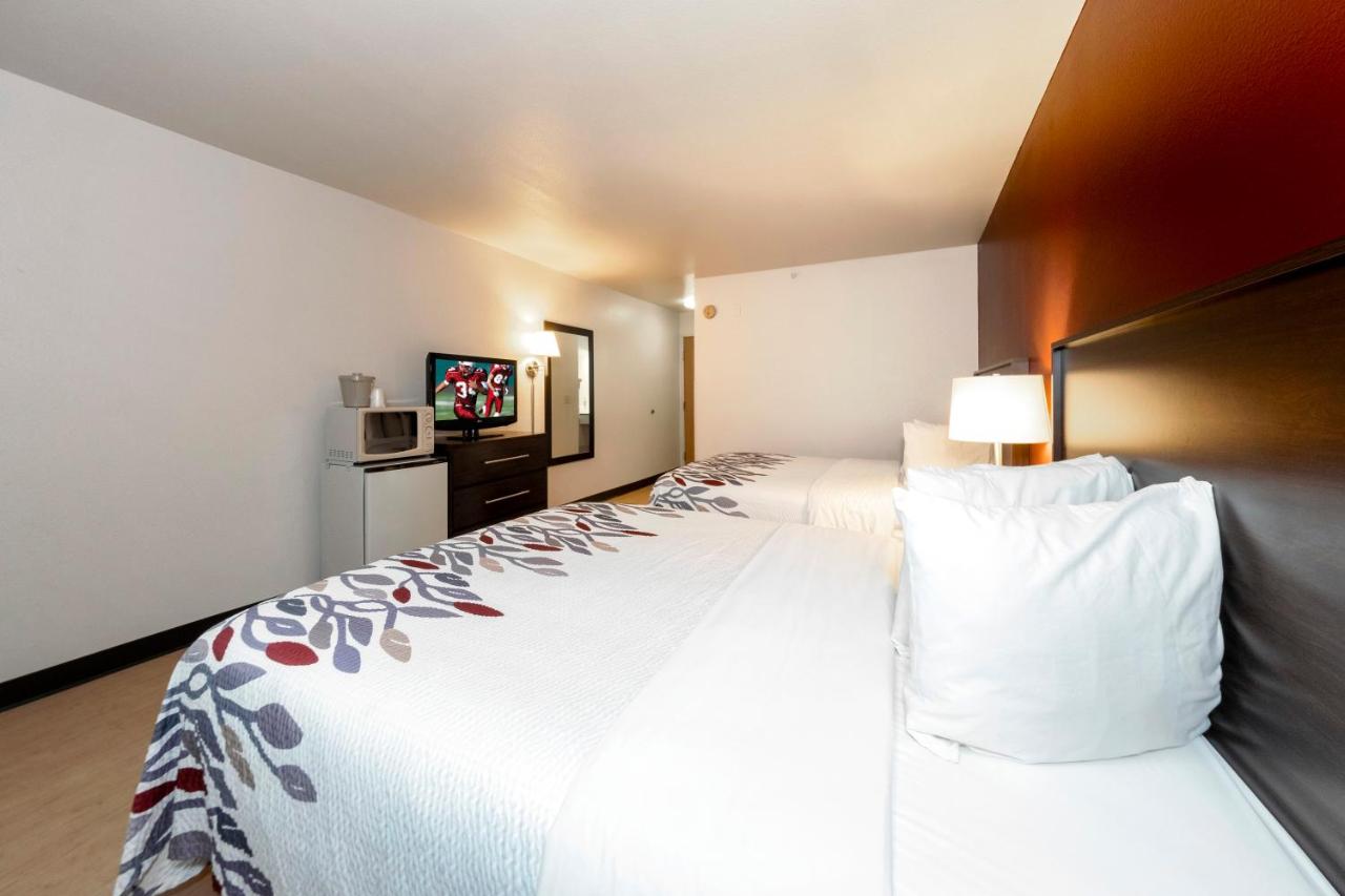 Deluxe Double Room with Two Double Beds - Non-Smoking at Spark by Hilton St. Robert Fort Leonard Wood
