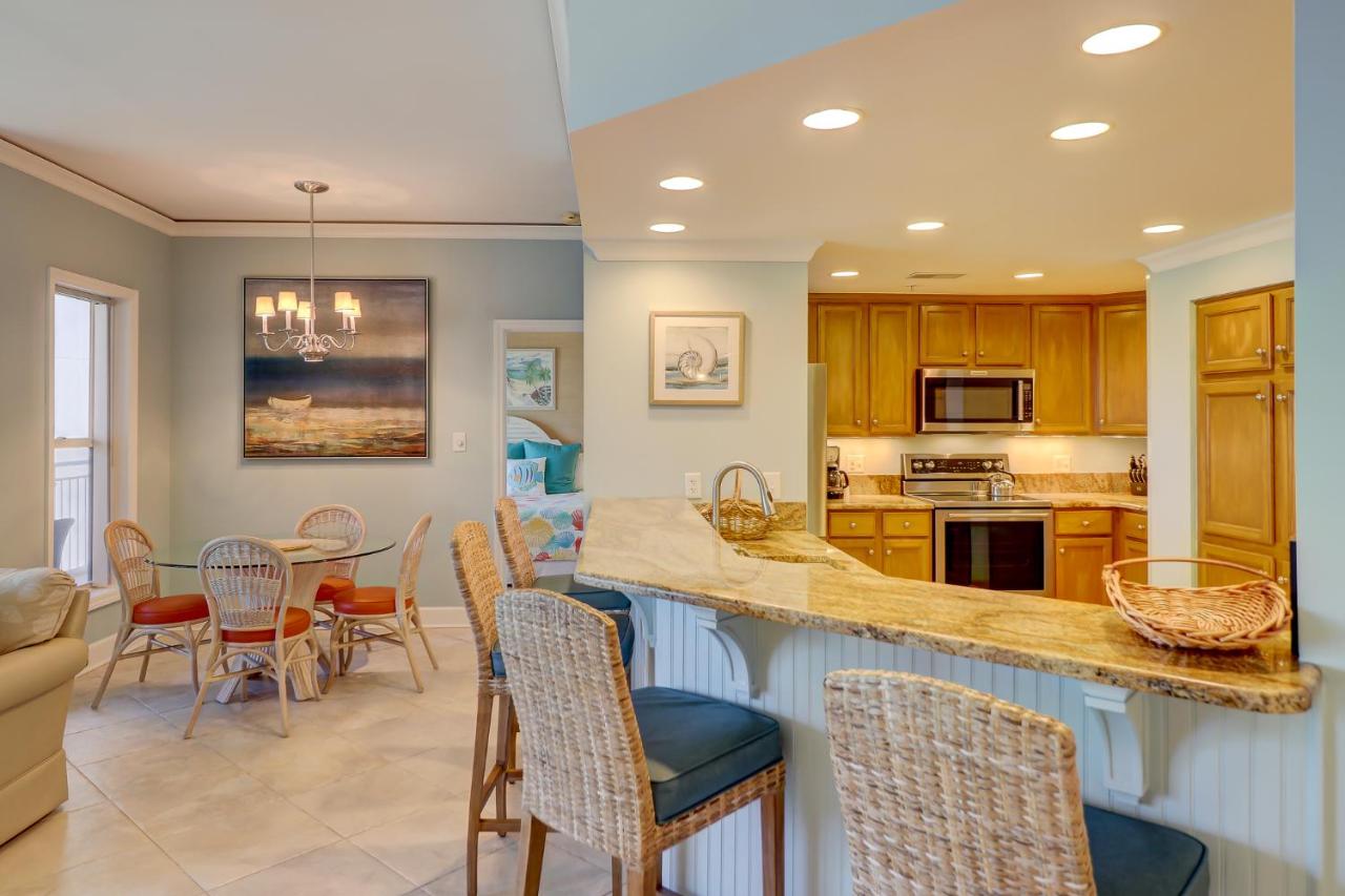 | 6301 Hampton Place 3 BR Lux Oceanfront