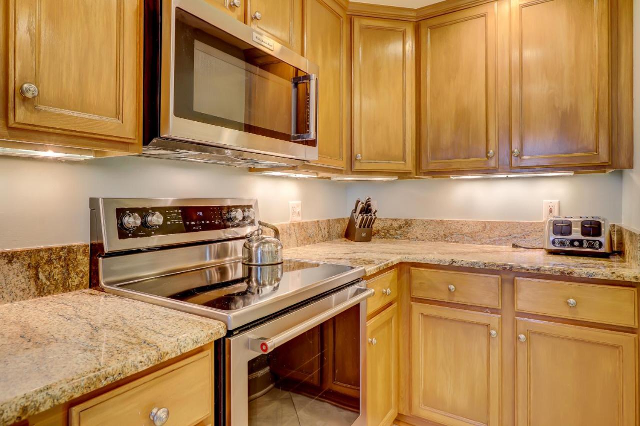 | 6301 Hampton Place 3 BR Lux Oceanfront
