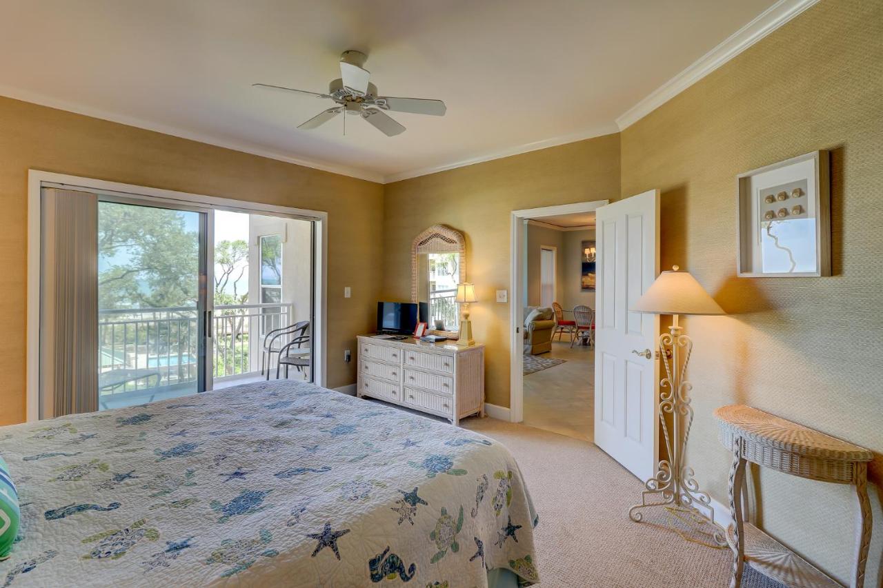 | 6301 Hampton Place 3 BR Lux Oceanfront
