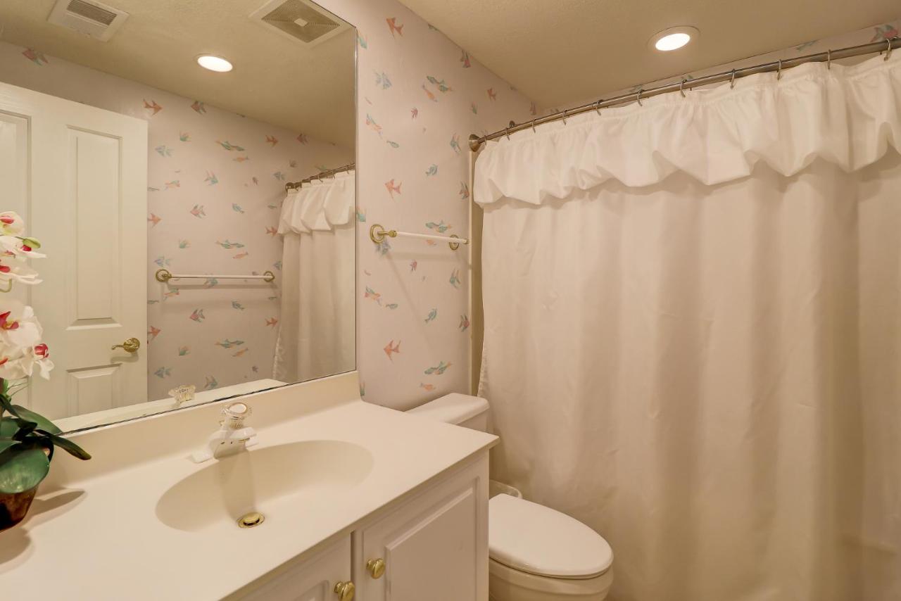 | 6301 Hampton Place 3 BR Lux Oceanfront