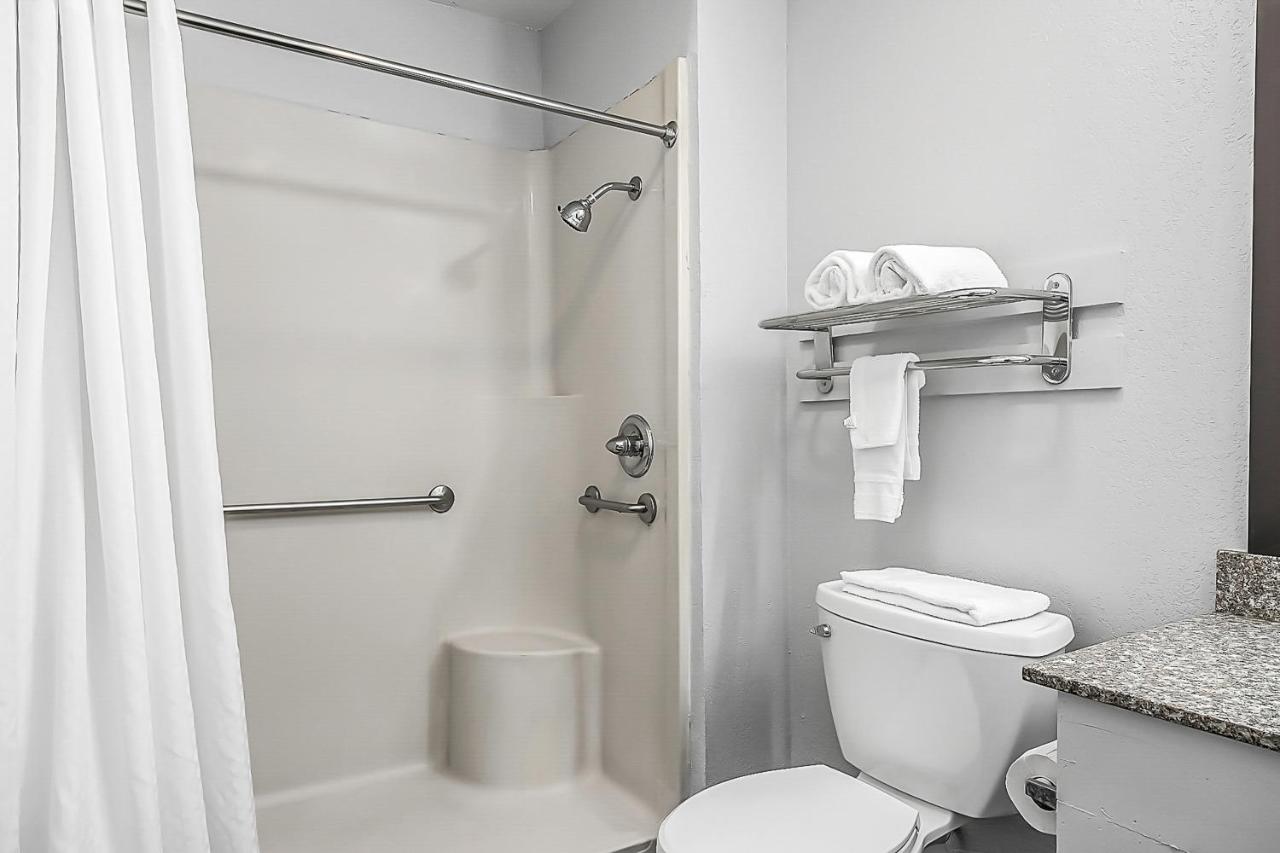 King Room with Roll-In Shower - Disability Access at SureStay Hotel by Best Western Oklahoma City West