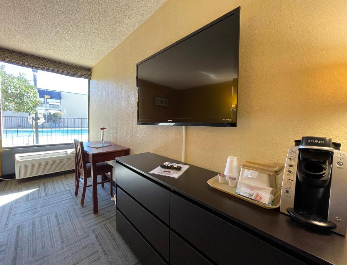  | The Inn and Suites at 34 Fifty