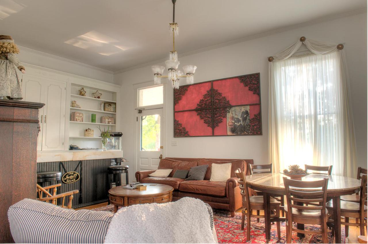 | The Jackie O' House Bed and Breakfast