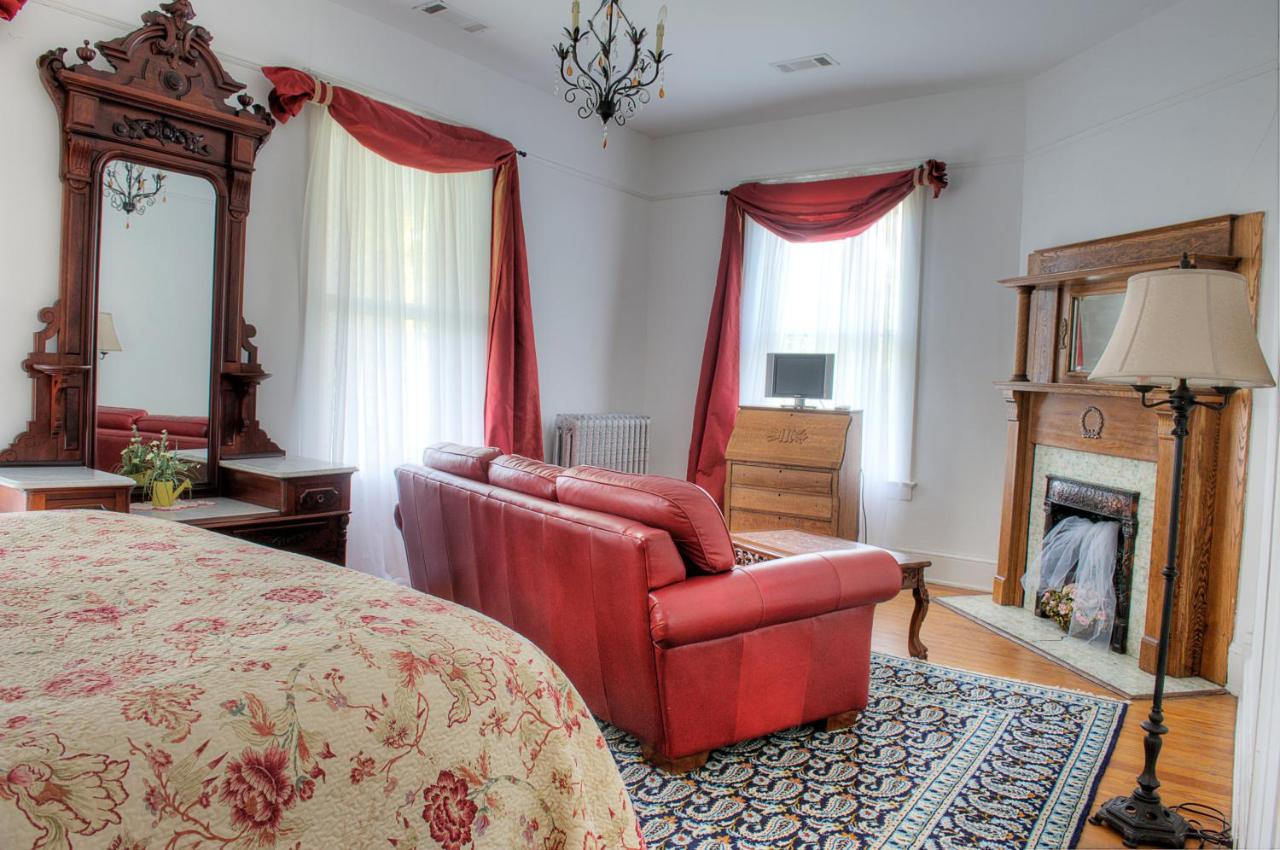 | The Jackie O' House Bed and Breakfast