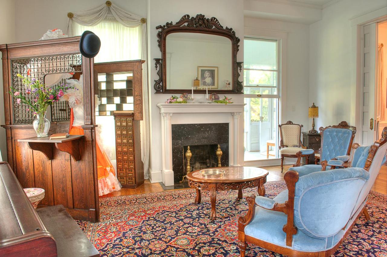 | The Jackie O' House Bed and Breakfast