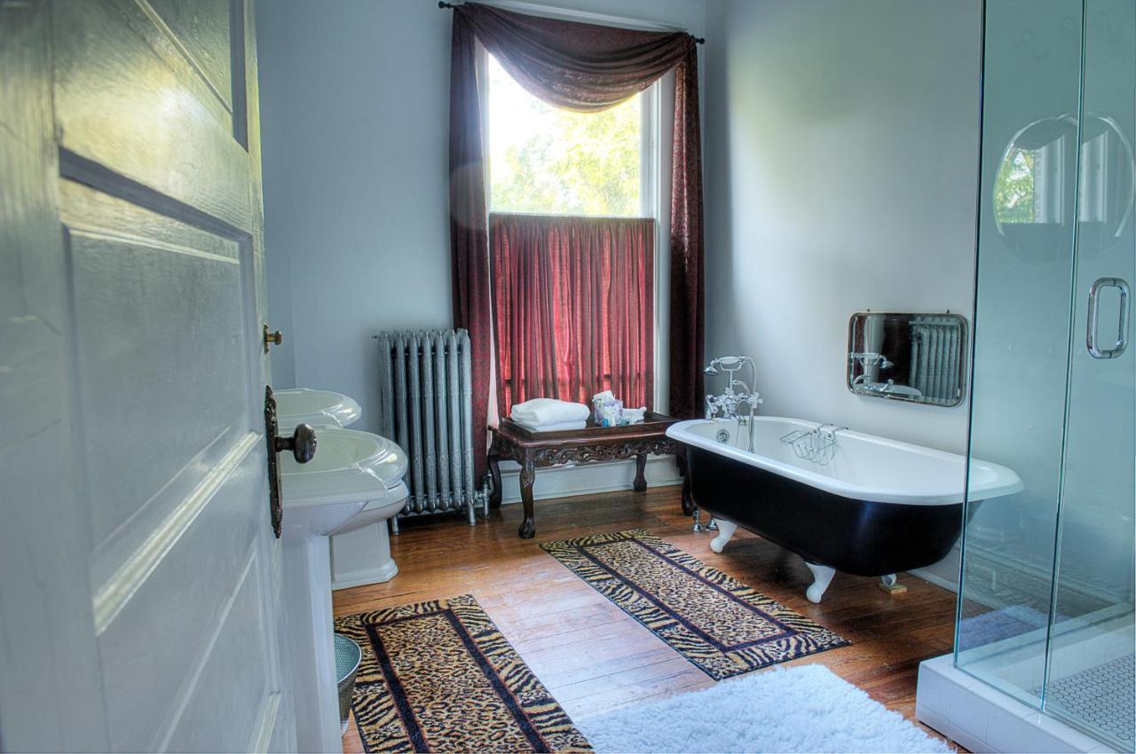 | The Jackie O' House Bed and Breakfast
