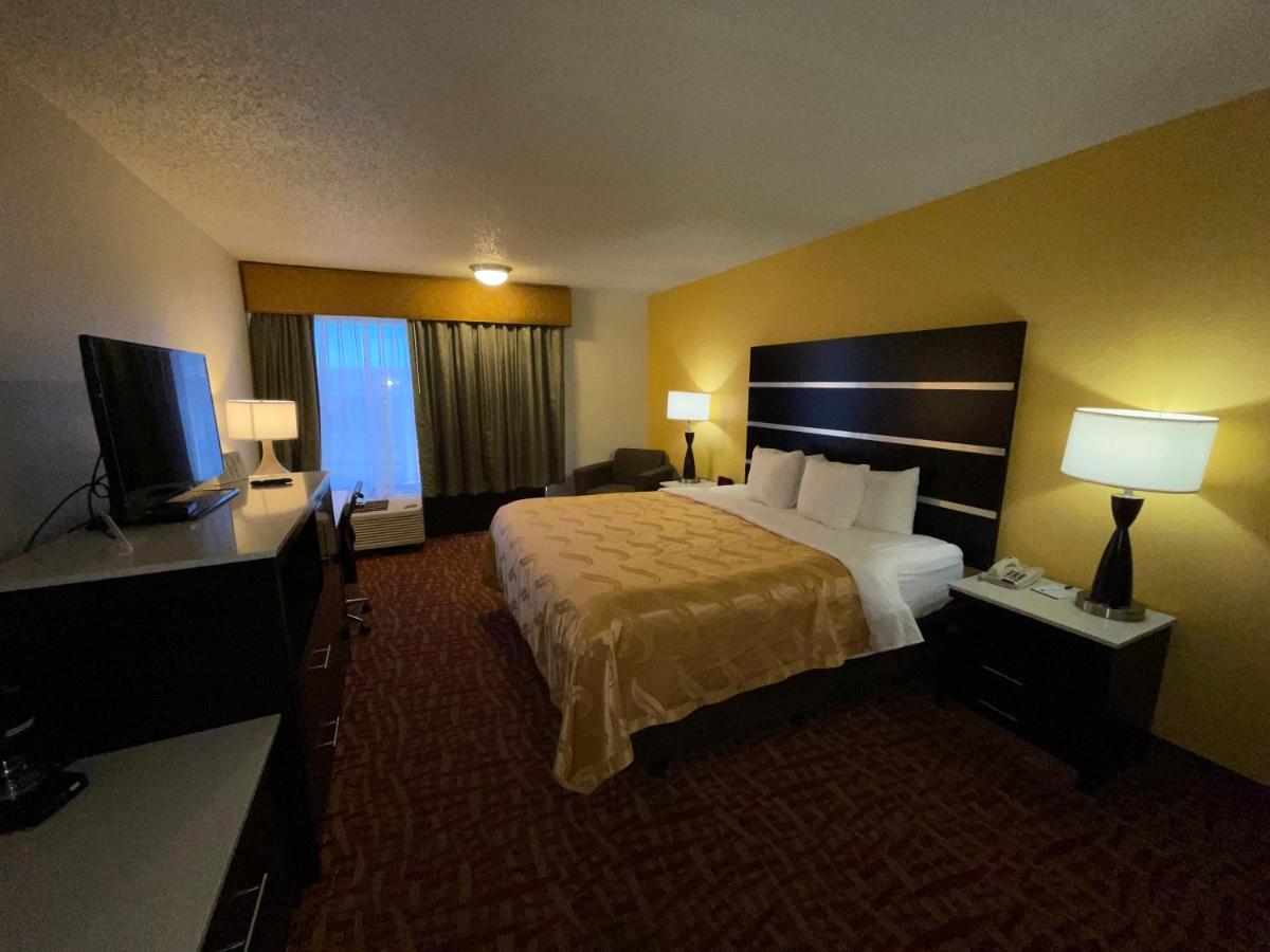 King Room - Non-Smoking at Quality Inn Fort Smith I-540