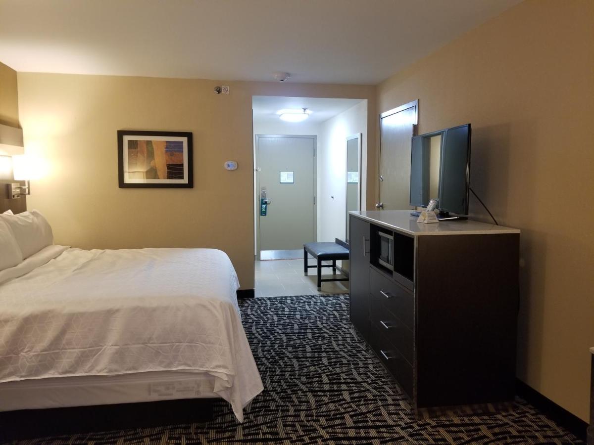 King Room with Sofa Bed - Non-Smoking at Holiday Inn Poughkeepsie by IHG