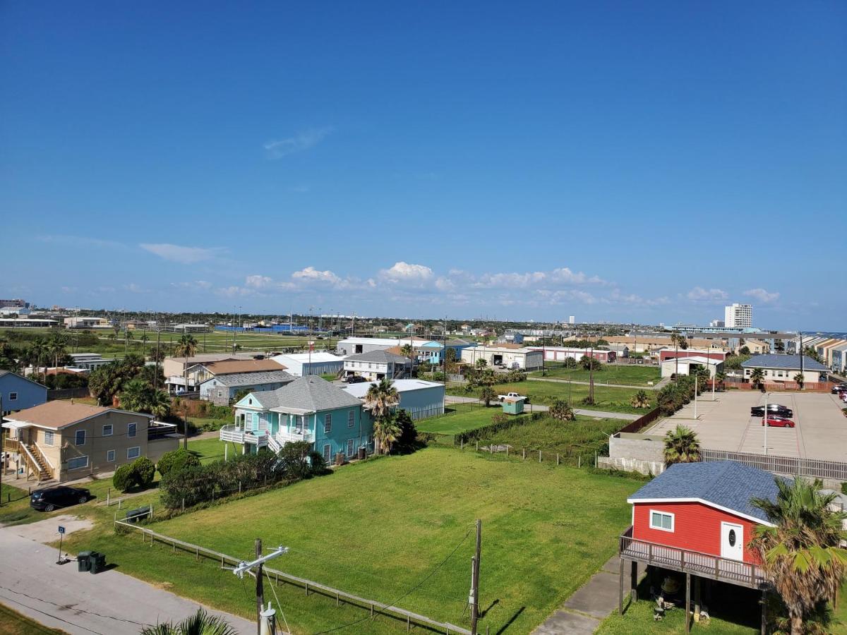  | Holiday Inn Express Hotel & Suites Galveston West-Seawall, an IHG Hotel