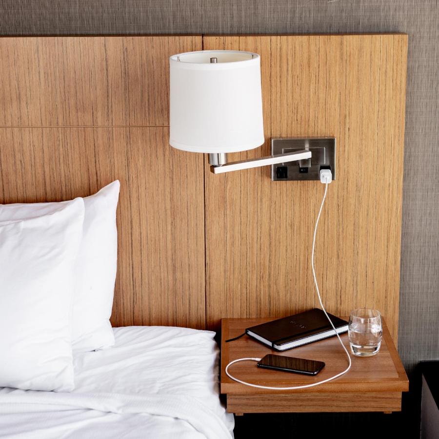 King Suite with Bay View - Dissability Access at Hyatt Place Emeryville/San Francisco Bay Area