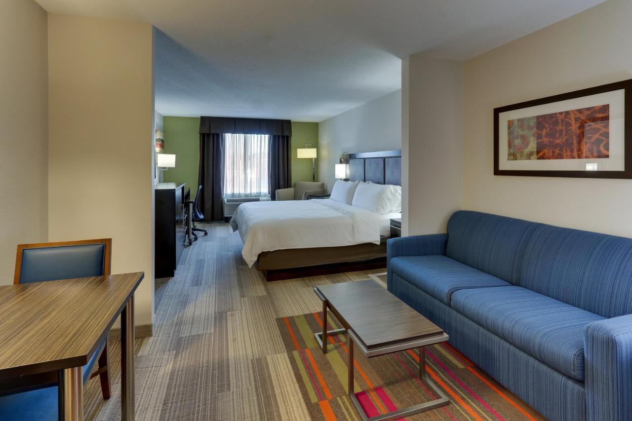 King Suite - Non-Smoking at Holiday Inn Express Hotel & Suites Dayton-Centerville by IHG