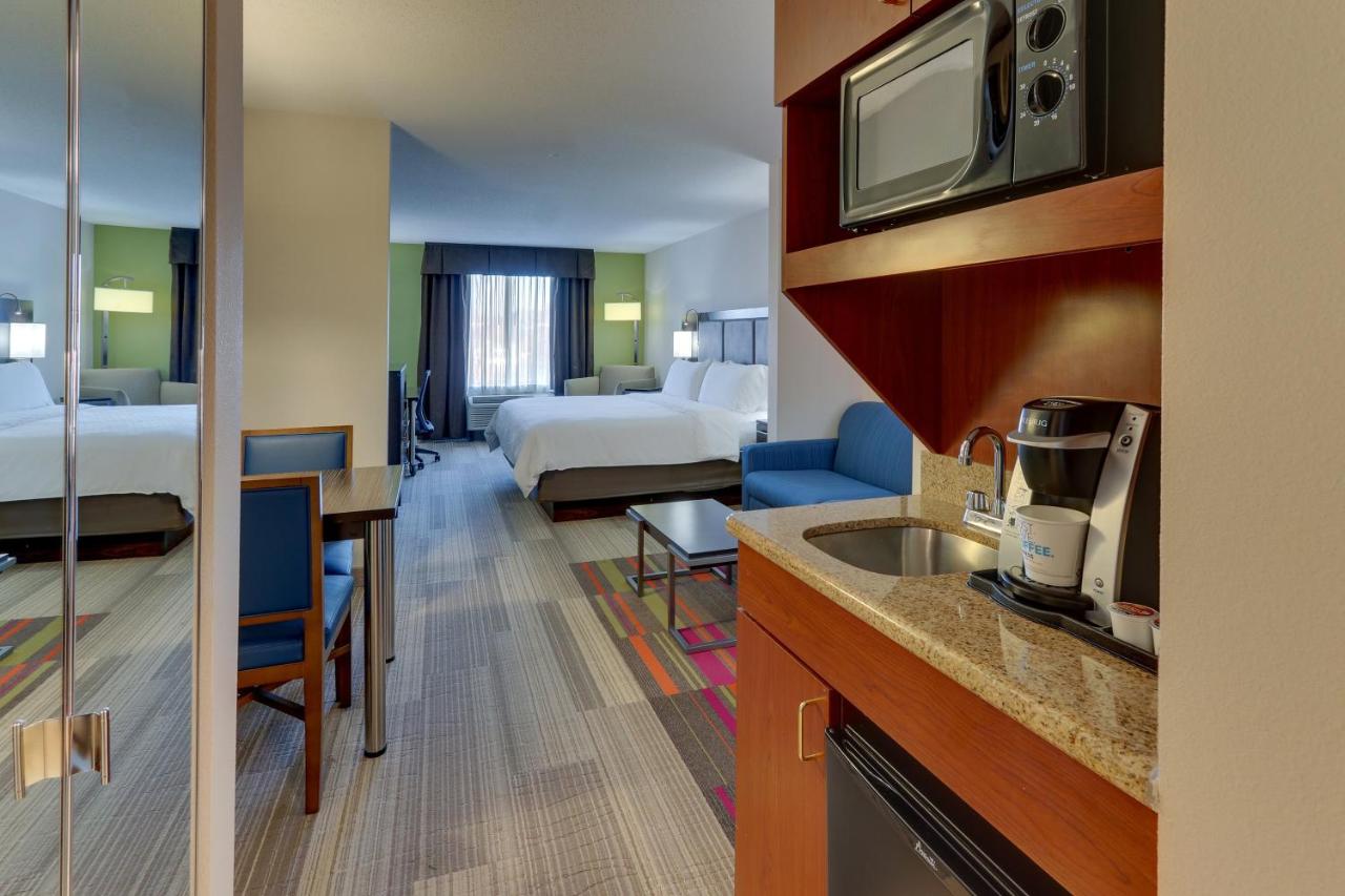King Suite - Non-Smoking at Holiday Inn Express Hotel & Suites Dayton-Centerville by IHG