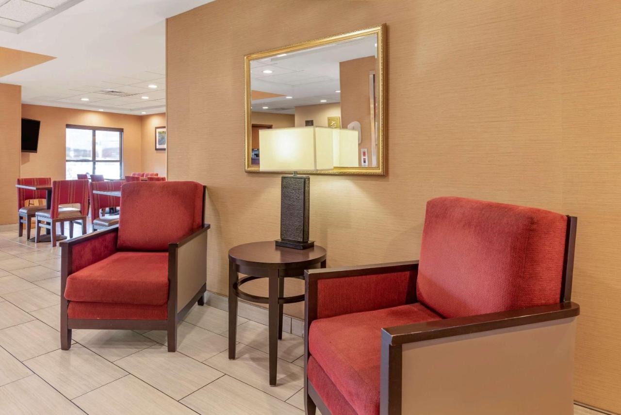 | Comfort Inn & Suites Morehead