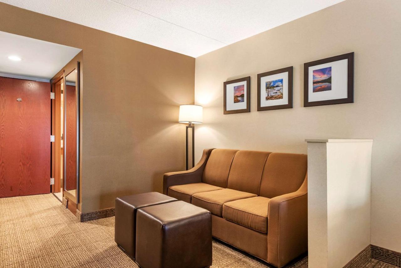 | Comfort Inn & Suites Morehead