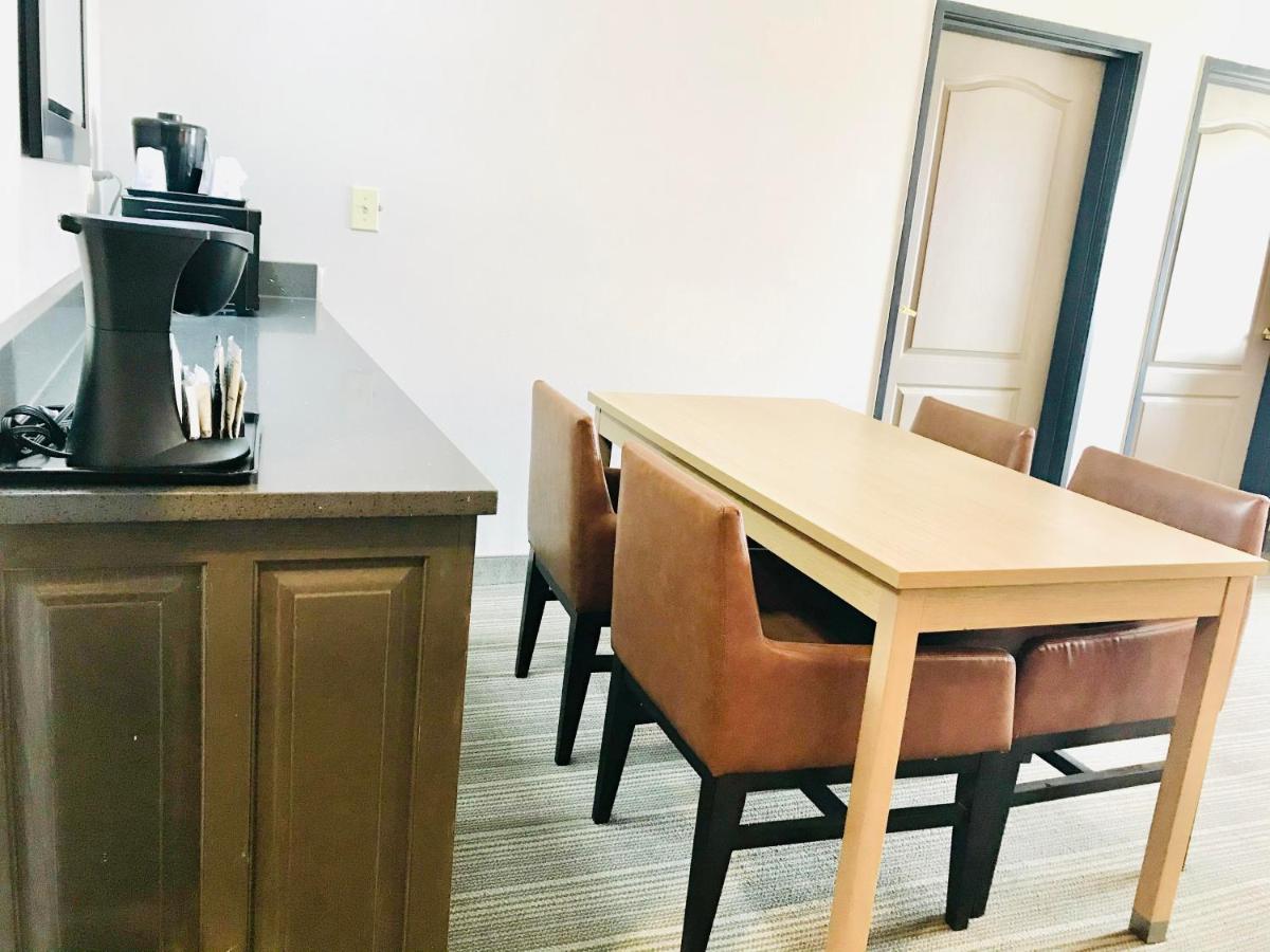 King Room with Sofa Bed at Country Inn & Suites by Radisson, Warner Robins, GA