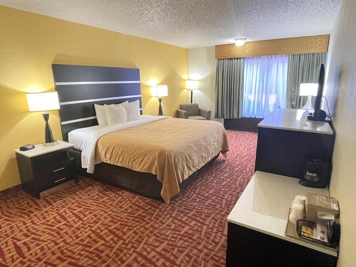 King Room - Non-Smoking at Quality Inn Fort Smith I-540