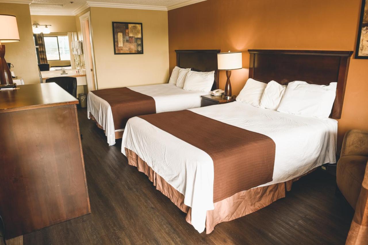 Double Room with Two Double Beds - Non-Smoking at Niwas Inn