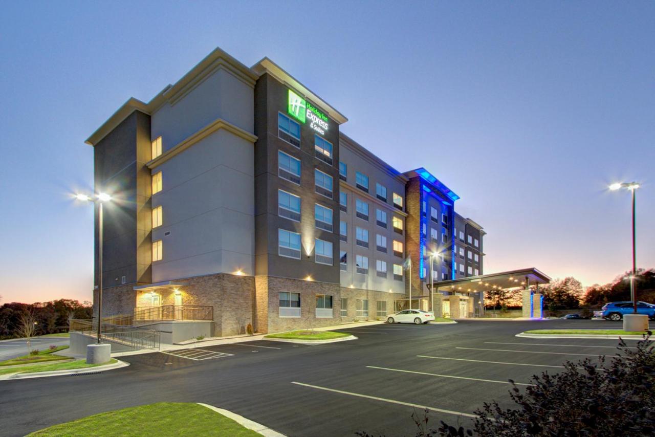  | Holiday Inn Express & Suites - Charlotte Southwest, an IHG Hotel