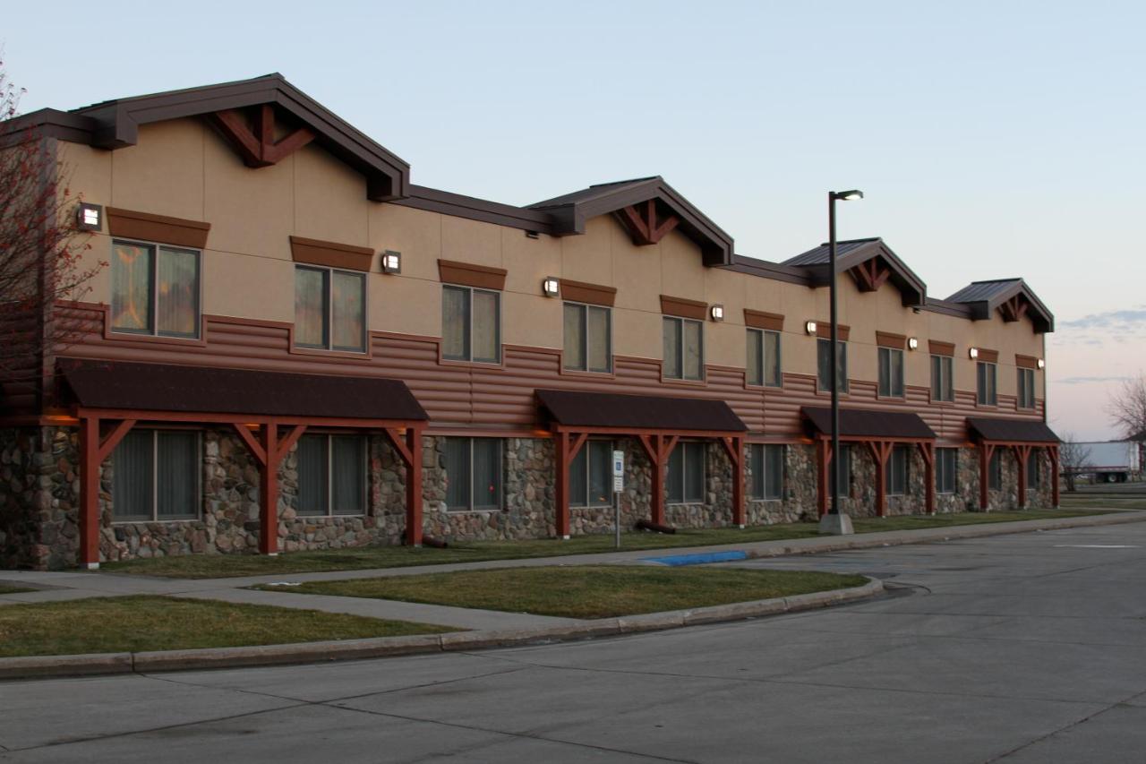 | C'mon Inn Grand Forks