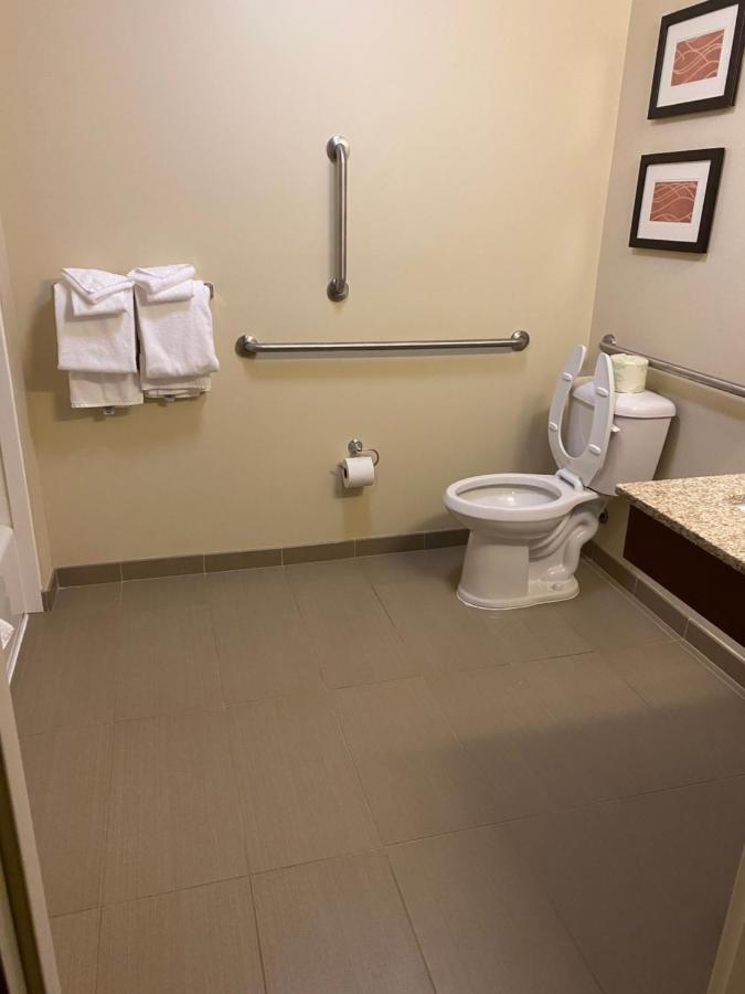 King Room - Accessible/Non-Smoking at Comfort Inn & Suites