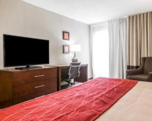 Room #5639609 at Best Western Plus Atlanta Sandy Springs Perimeter Hotel