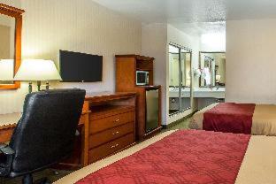Room #27814519 at Econo Lodge Inn & Suites Riverside - Corona