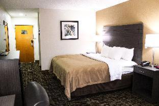 Room #49167610 at Quality Inn Clinton - Knoxville North