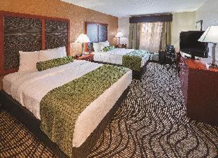 Room #49117943 at La Quinta Inn & Suites by Wyndham Midwest City - Tinker AFB