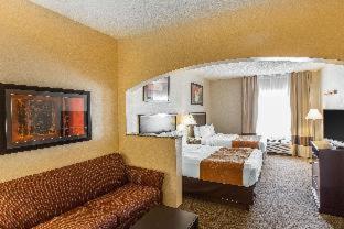 Room #7981616 at Comfort Suites Summit County