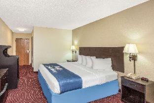 Room #50138427 at THE BRANSINN Entertainment District