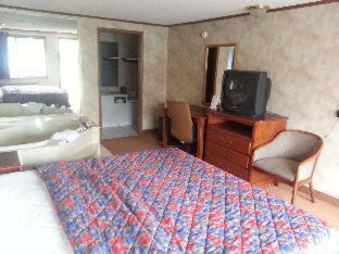 Room #28475814 at Travelodge by Wyndham Monroe