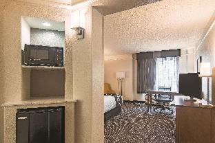 Room #46462610 at La Quinta Inn & Suites by Wyndham Oklahoma City Norman