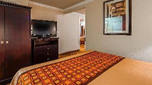 Room #28967818 at Lompoc Valley Inn and Suites