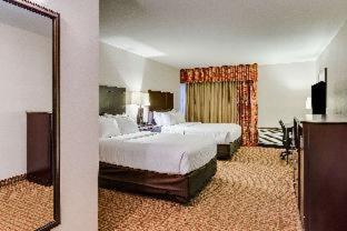 Room #23535424 at Clarion Hotel Convention Center