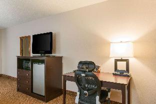 Room #23535425 at Clarion Hotel Convention Center
