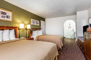 Room #45745108 at Rodeway Inn Auburn - Foresthill